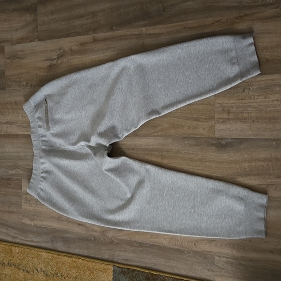 Joggers - Picture 3 of 4